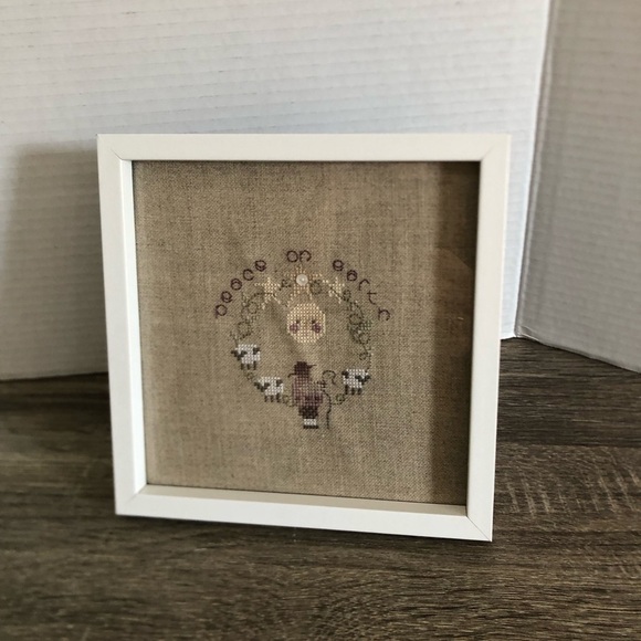 Peace on Earth Framed Cross Stitch - Picture 2 of 8